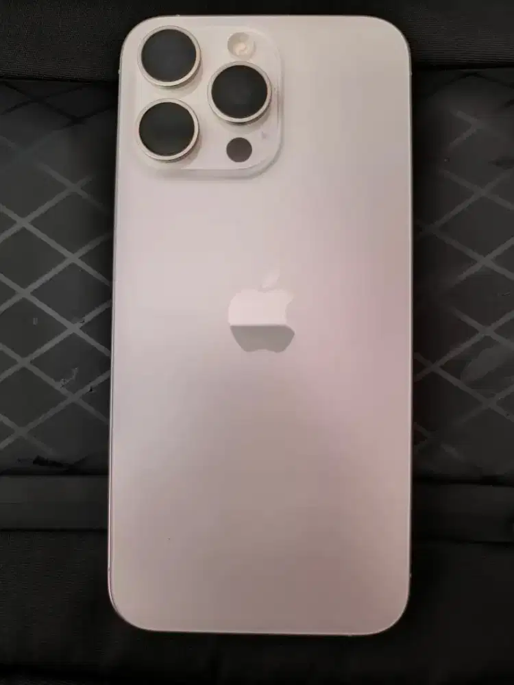 iPhone 15 Promax 512 GB ibox White