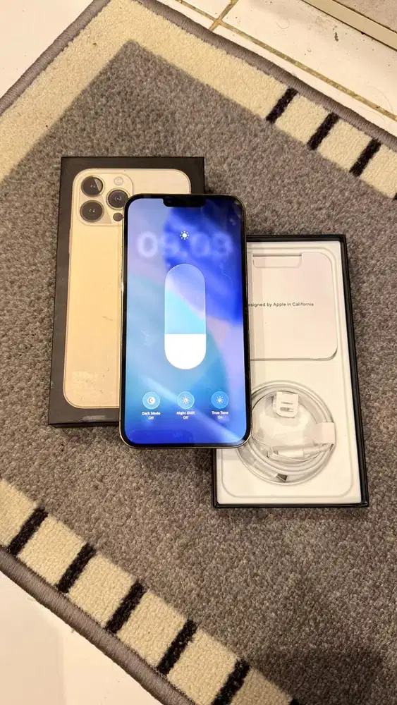 Dijual Iphone 13 Promax 128GB Gold mulus Lengkap Terdaftar
