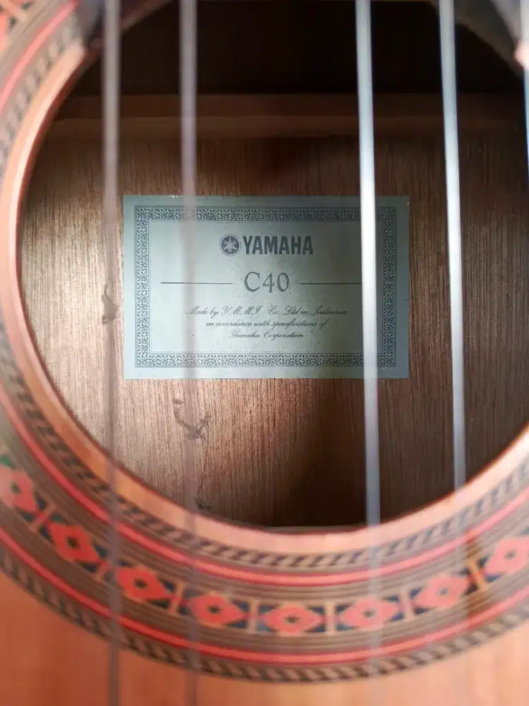 Gitar Yamaha C40