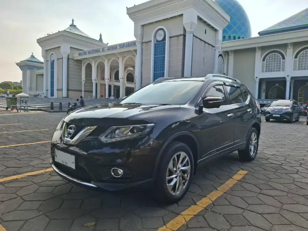 NISSAN XTRAIL 2.5 HITAM MATIC CVT AT 2015
