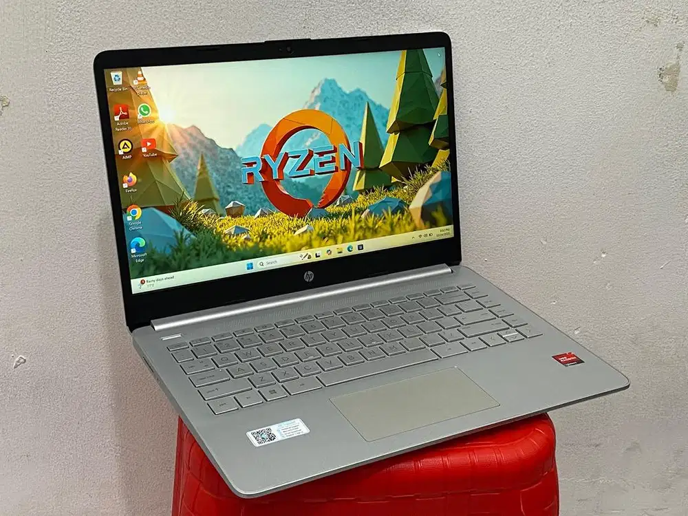 Laptop HP 14s- fq1xxx AMD Ryzen 3 5300U w/RAM 16GB/ SSD 512GB
