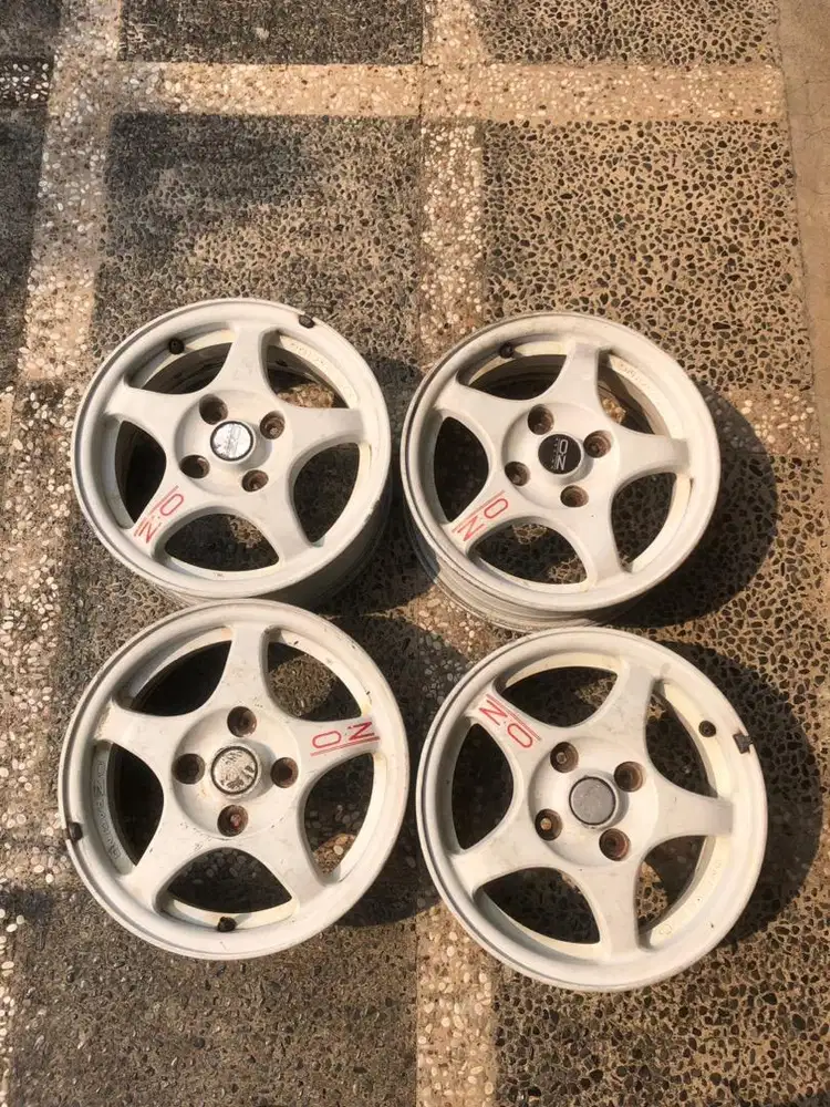 Velg OZ Chrono R15 by Enkei Mitsubishi