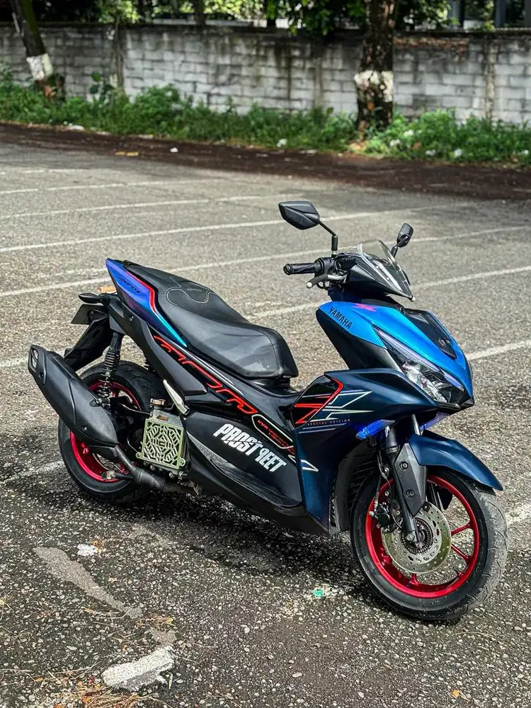 TT/DIJUAL CEPAT!! YAMAHA AEROX GEN 2 CYBER CITY MODIF GANTENG KEY 2