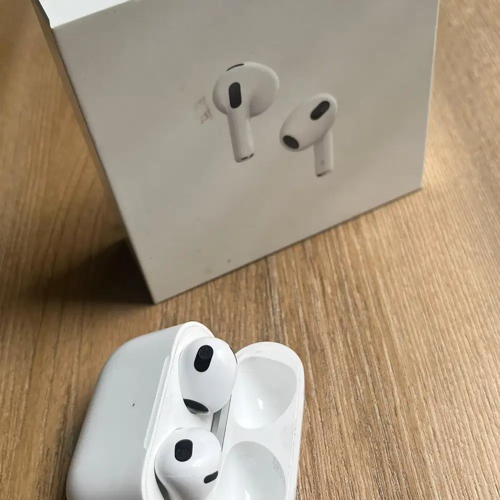 Apple Airpods Gen 3rd Magsafe Charging Case