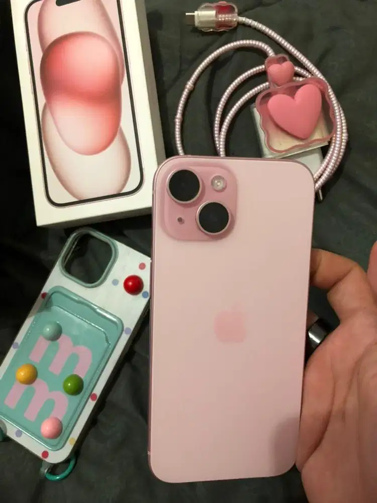 Iphone 15 pink 128gb garansi ibox