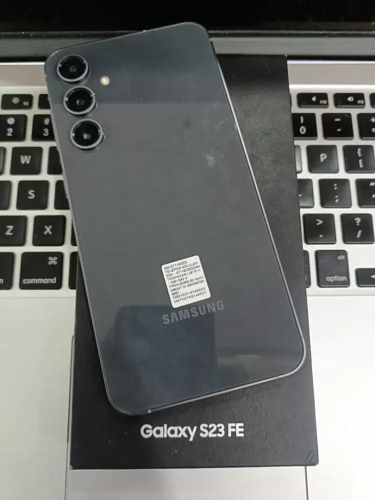 Samsung galaxy S23 FE 8/255gb fulset