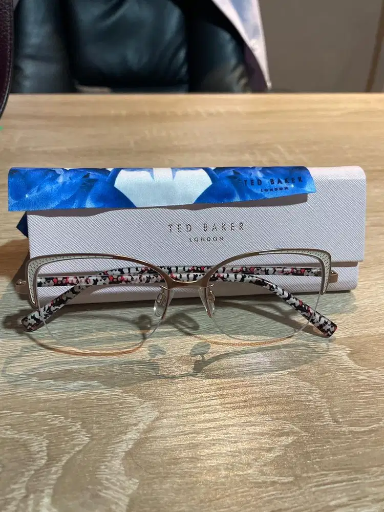 DI JUAL FRAME KACA MATA TED BAKER