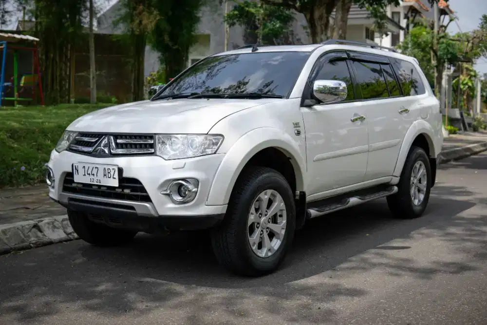 Pajero Sport Dakar 4x2 Matic. Pajero. Dakar. 4x2. AT. VGT