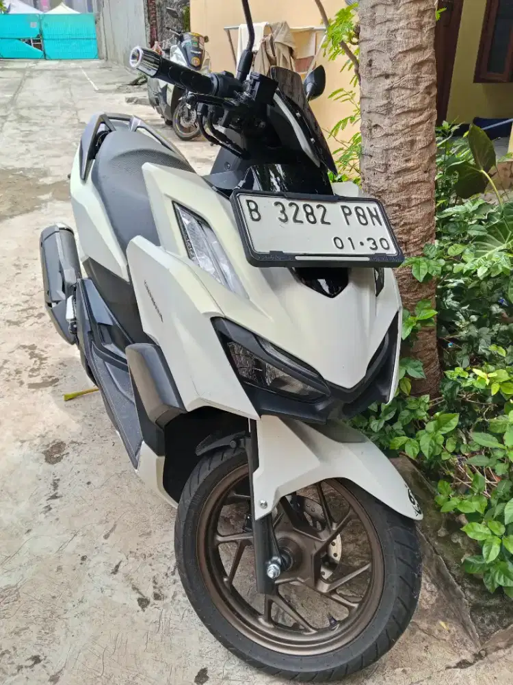 VARIO 160 2025 (NIK 2024)