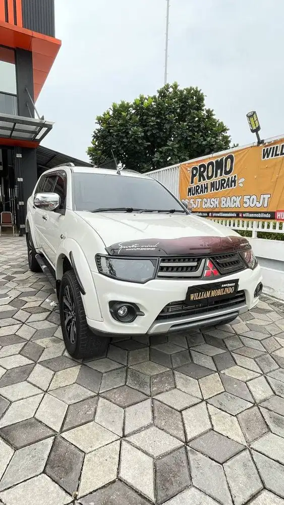 Pajero sport tahun 2015