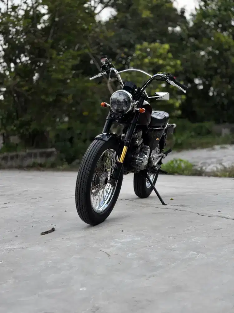 Motor Custom British Scrambler Basic MP 2003