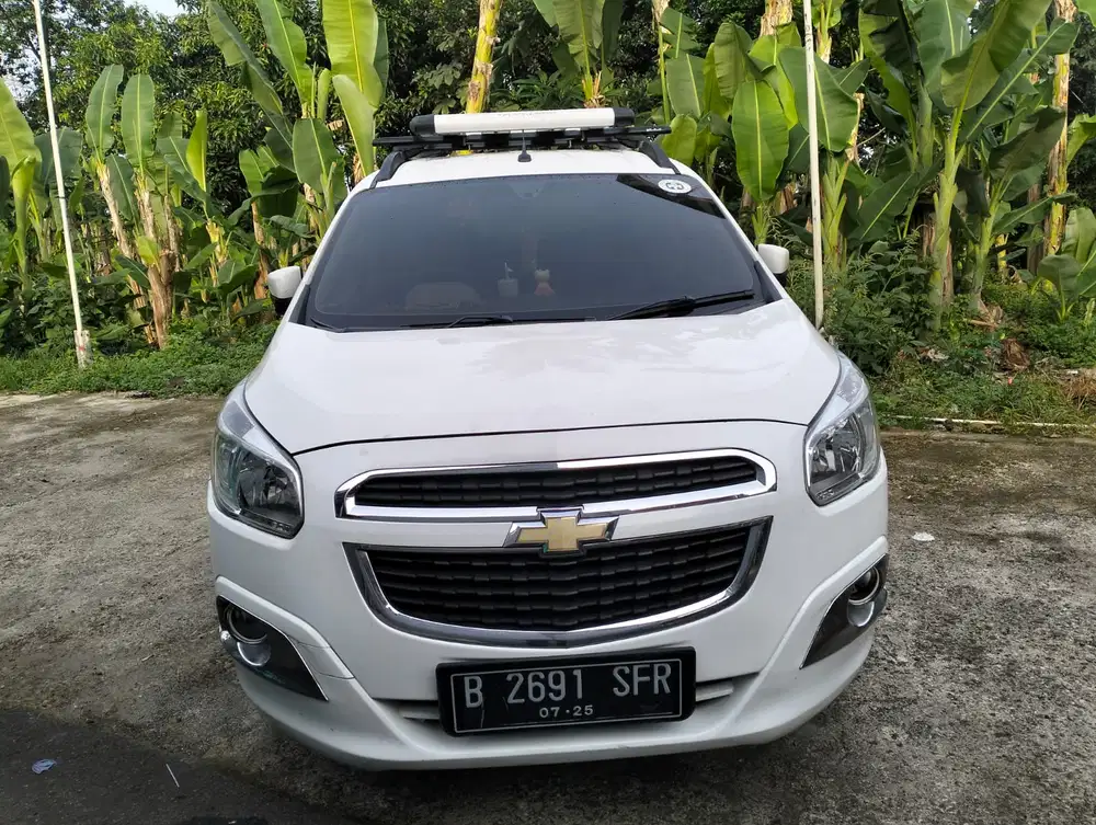 Chevrolet Spin 2015 Bensin