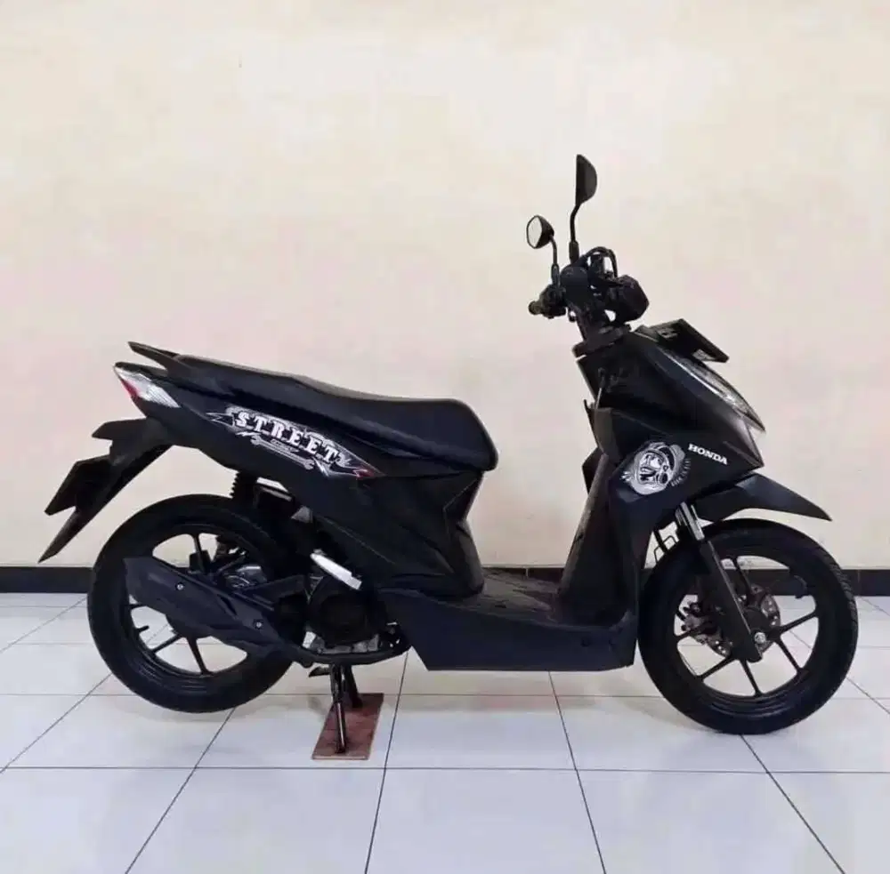 Honda beat street