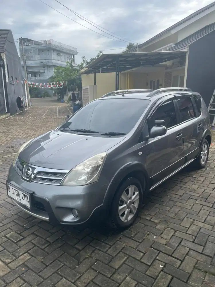 Nissan Grand livina 2012 Bensin