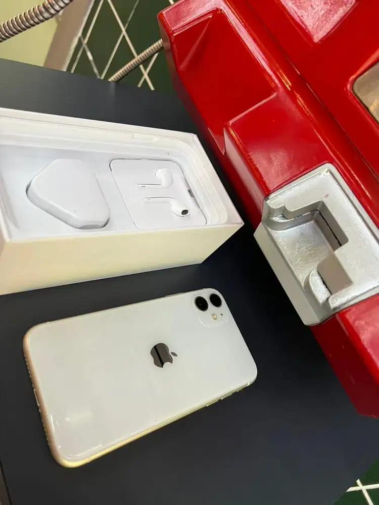 iphone 11 128gb tau putih