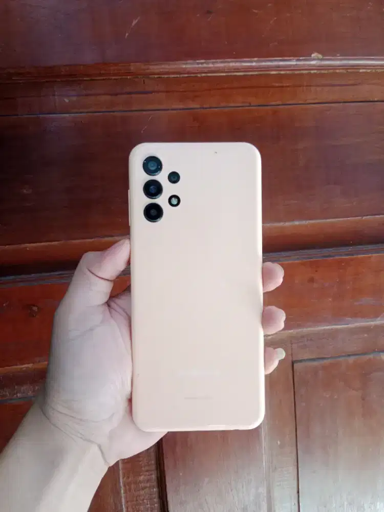 SAMSUNG A13 RAM 4+4/128GB (HP+CHARGER)