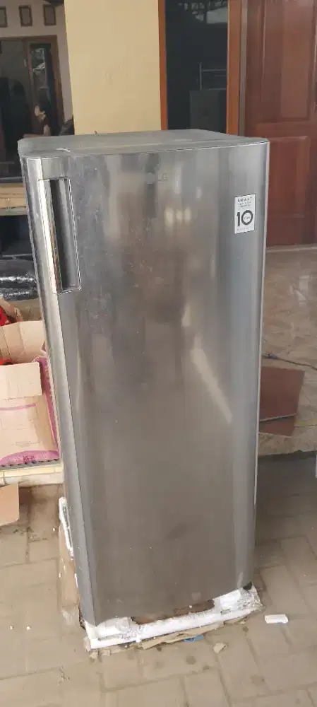 Kulkas Freezer LG