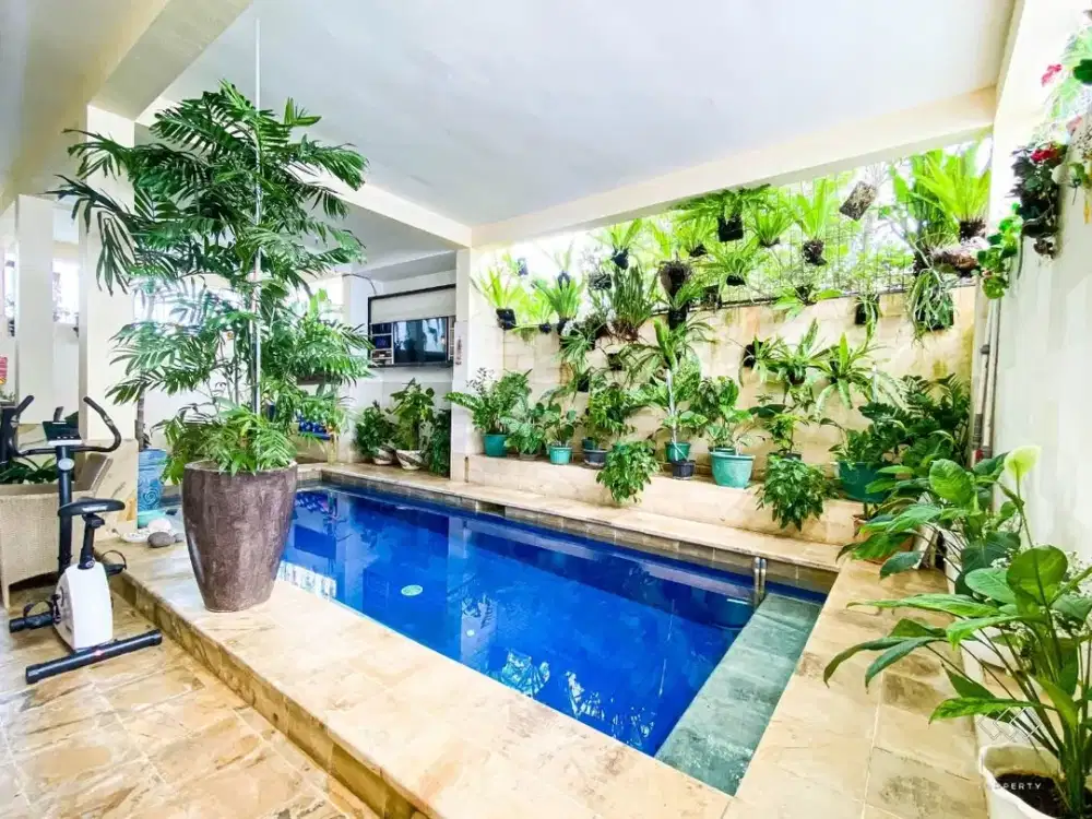 For sale Rumah 2 lantai klasik modern Masih terawat baik & siap huni Lokasi strategis dijl BKR bali cliff Ungasan kuta selatan badung bali