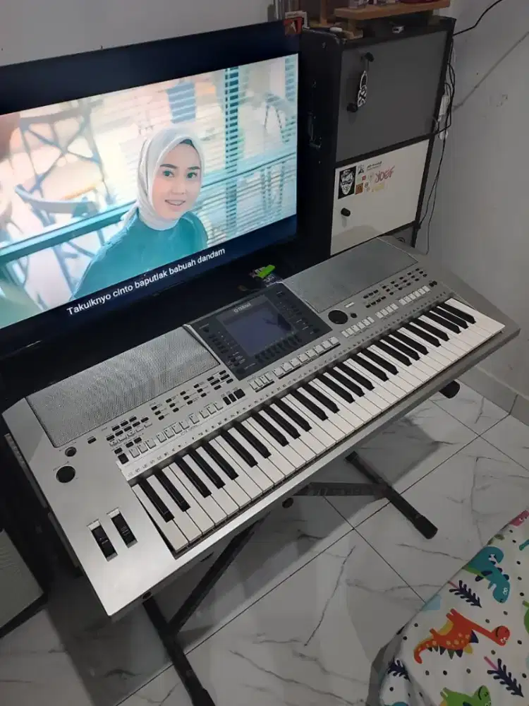 Keyboard Yamaha PSR S700