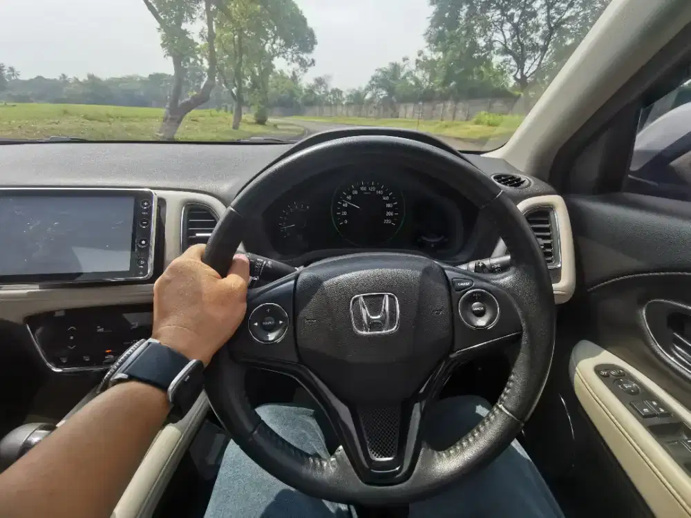 Honda Hrv prestige Low KM 2018