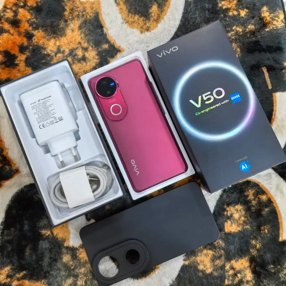 Vivo V50 5G Ram 12/512 Garansi Agustus 2026