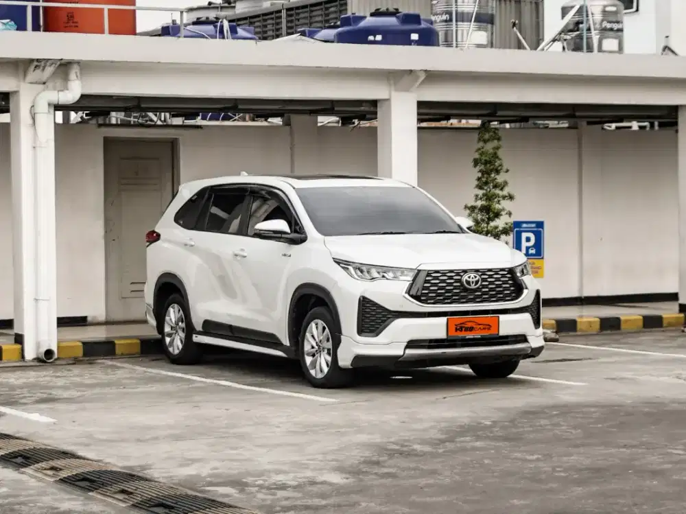 Innova Zenix V Hybrid Modellista