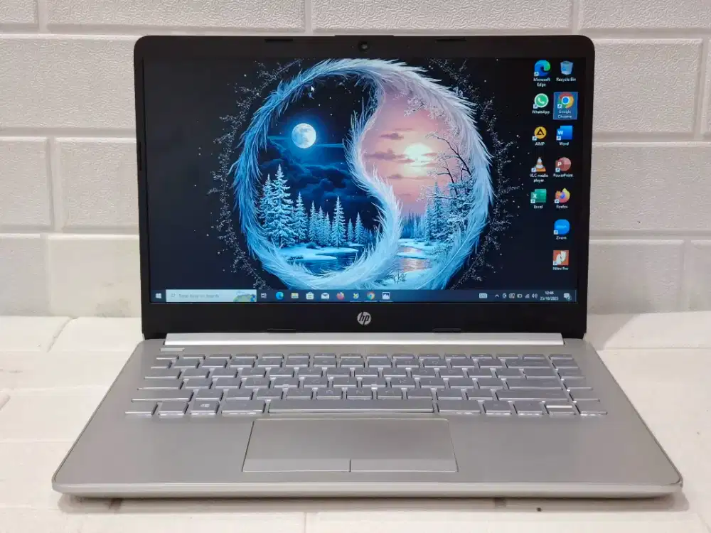 Laptop hp 14-bw0xx prosesor AMD A4-9125 RADEON R3/Ram 4GB/SSD 128GB