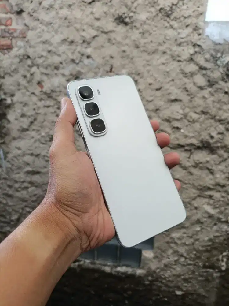 Infinix Hot 60i 6/128 Fullset Garansi Panjang
