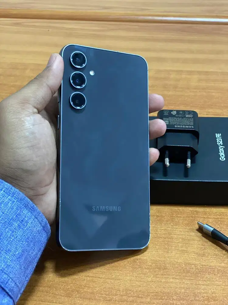Samsung S23FE 8/256