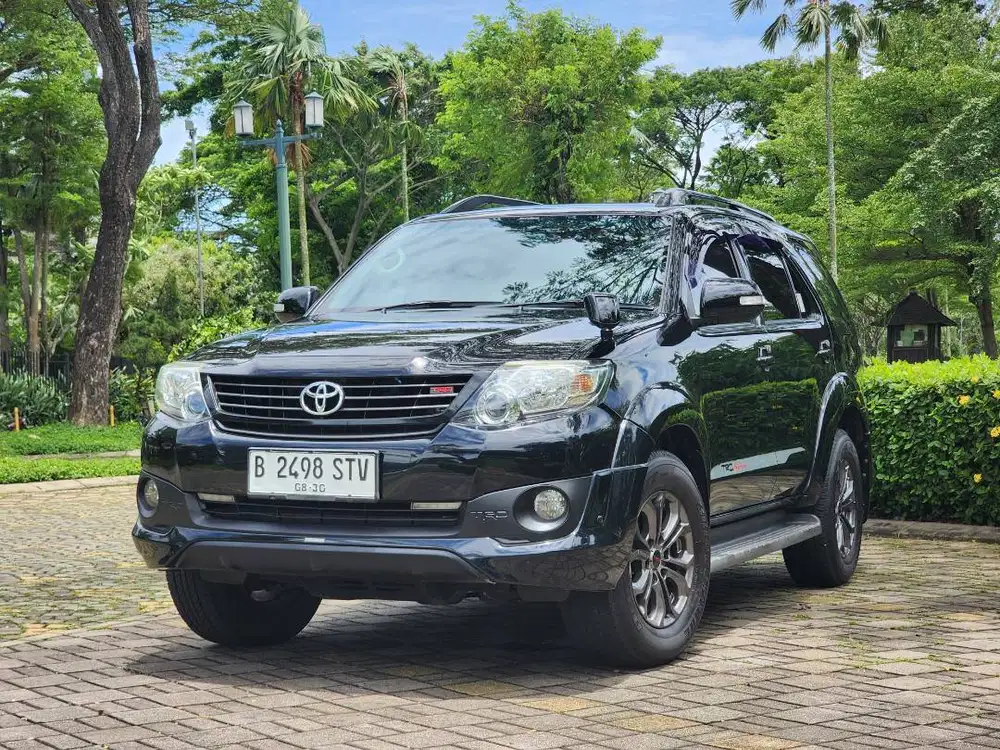 TDP 20.JT| FORTUNER TRD 2.7 AT LUX BENSIN 2015 HITAM SEGER !!