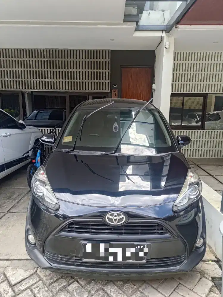 Sienta G Manual 2017 hitam