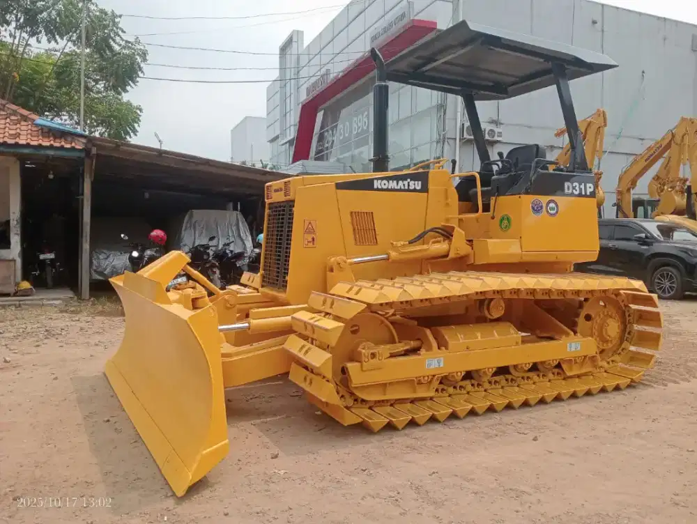 Doser Komatsu D31P-20 Bulldozer Track Swap Harga DP