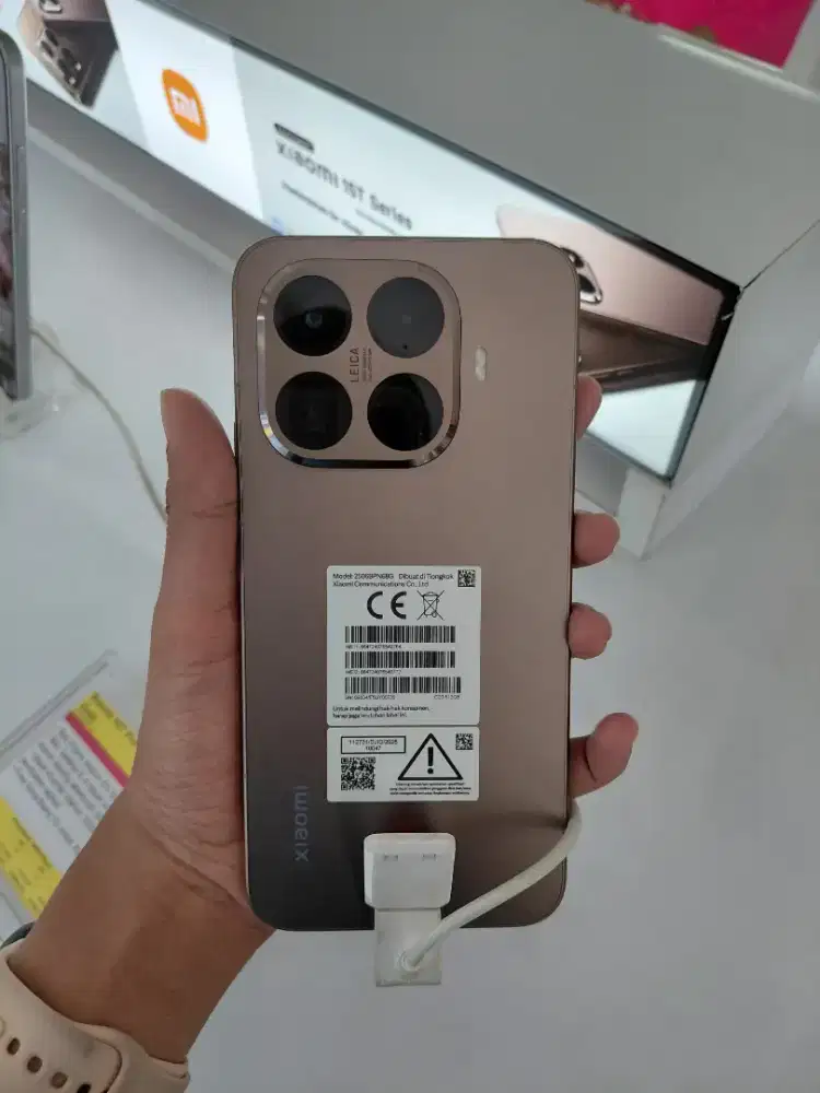 Xiaomi 15T Pro 12GB/512GB , cicilan tanpa DP bunga 0%