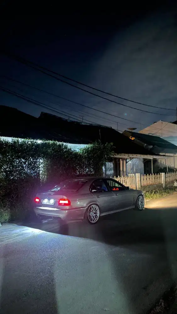 BMW E39 520i 2002