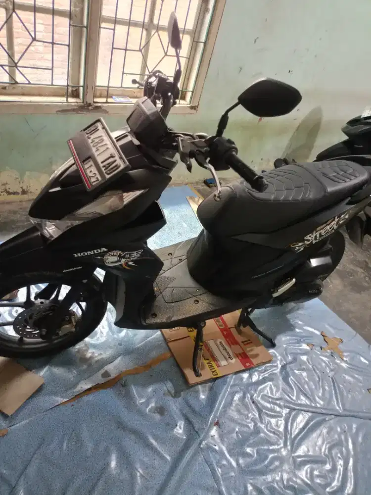 Beat street hitam tahun 2022