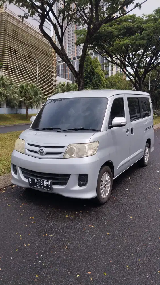 Daihatsu Luxio 2011 Bensin