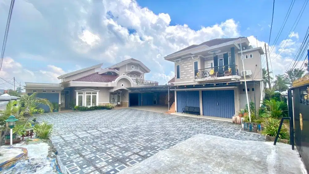 DIJUAL RUMAH MEWAH BESERTA RUKO Halaman Luas, Kota Palembang