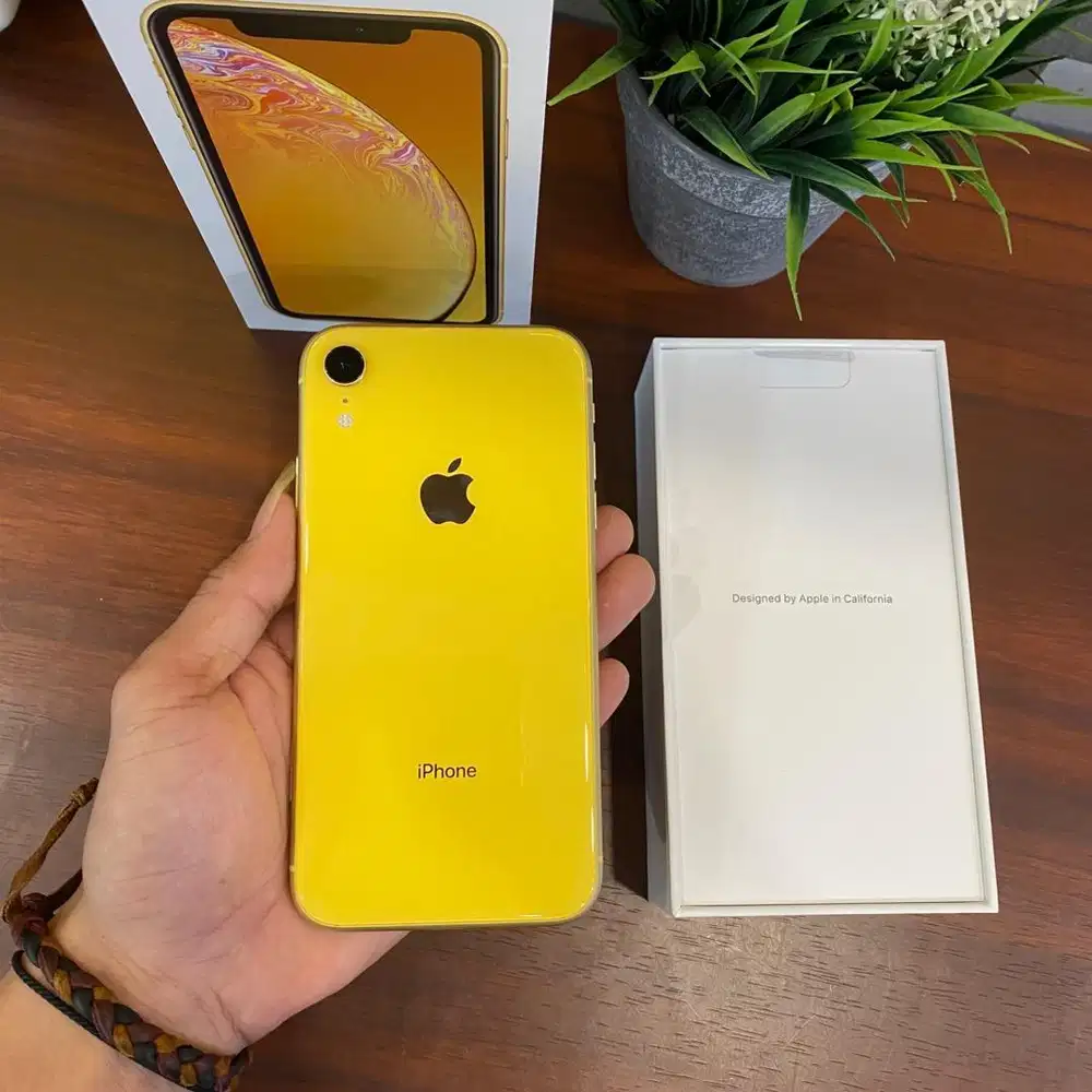 iPhone Xr 128GB Yellow Garansi Resmi iBox