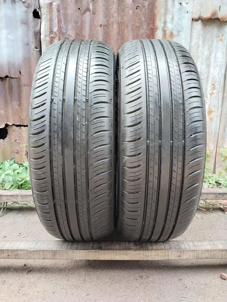 Ban bekas 215/60 R17 Dunlop Enasave
