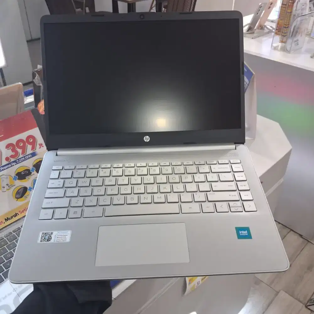LAPTOP HP INTEL CELERON RAM 8GB SSD 512GB SIAP PAKAI