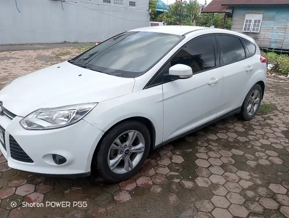 Ford focus 2012/2013 metic plat bjm ss lengkap hidupan semua
