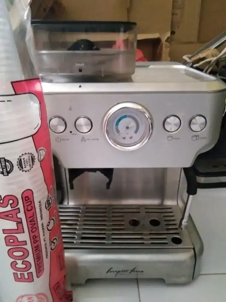 Mesin Espresso Feratti Ferro 5700AC