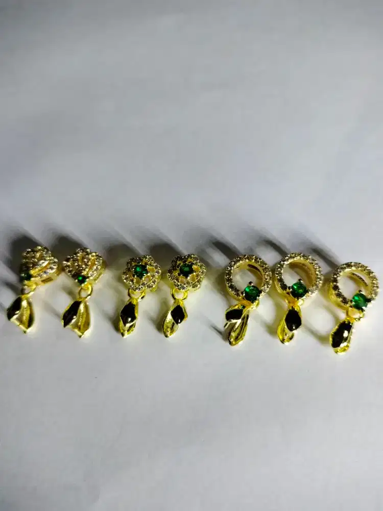 Gantungan liontin