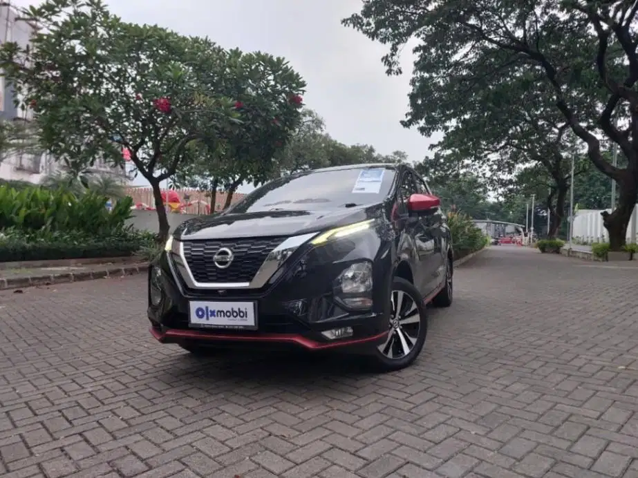 LOW DP Nissan Livina 1.5 VE Bensin-AT 2019 SRJ