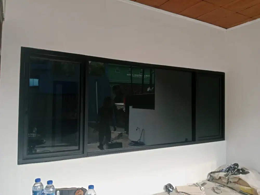 Kusen aluminium kaca pintu aluminium partisi aluminium