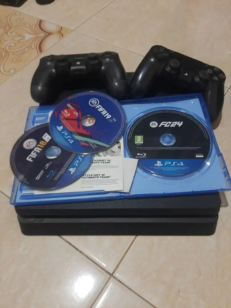 Ps4 1tb bekas pamakaian pribadi masih mulus COD
