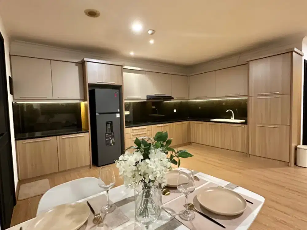 Permata Senayan 2 BR furnish Harga 1.8 Milyar