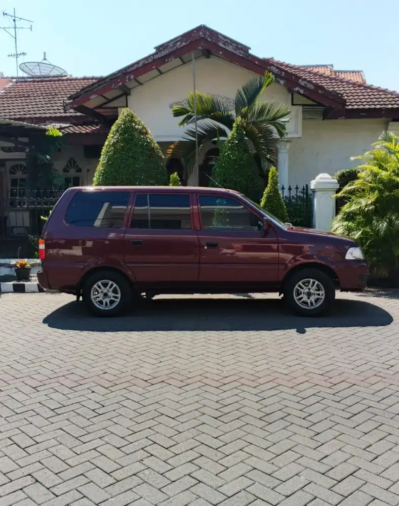 Kijang Kapsul LSX MT 2003