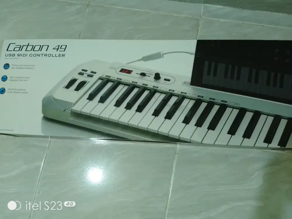Samsung Carbon 49 Usb Midi Controller untuk Mini Home Studio Music