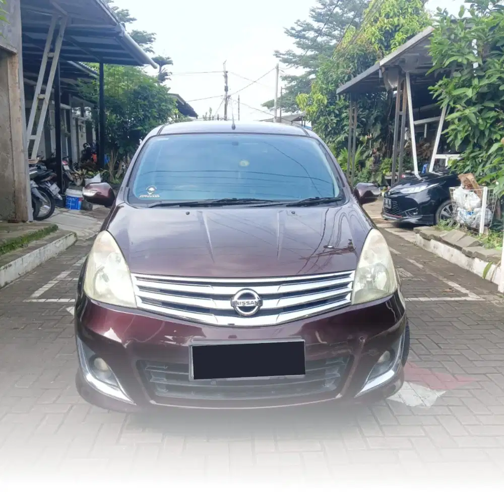 Nissan Grand livina 2012 Bensin